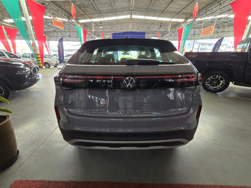 volkswagen nivus 1.0 200 tsi total flex highline automatico 4p 2026
