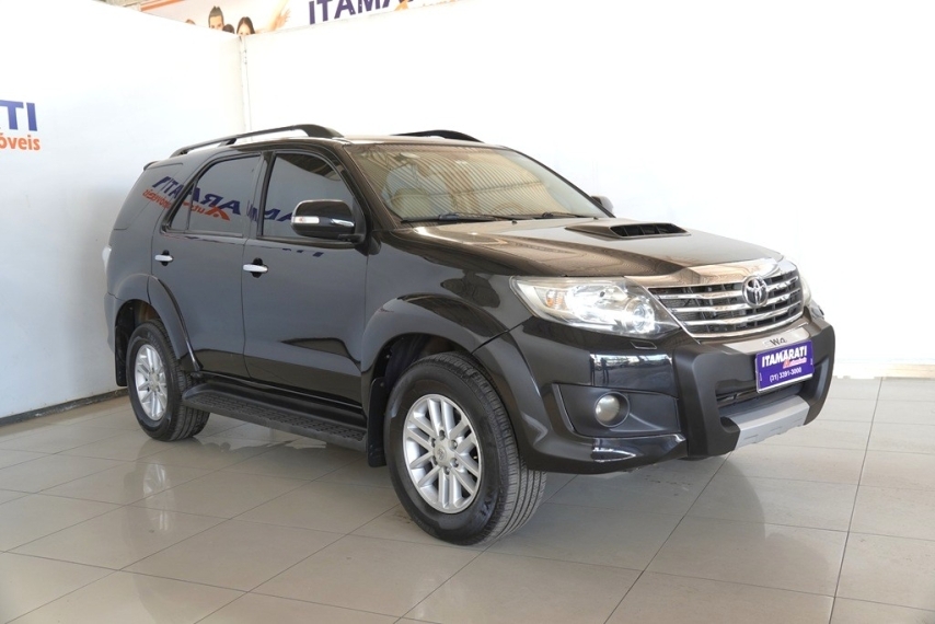 toyota hilux sw4 srv 3.0 16v 2013/2014 - itamarati veiculos