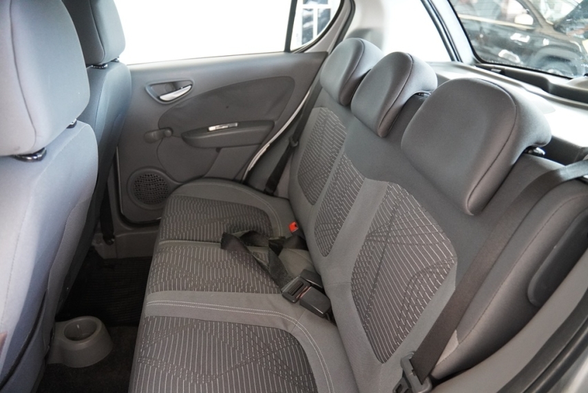 fiat palio attractiv 1.4 8v 2015/2016 - itamarati veiculos