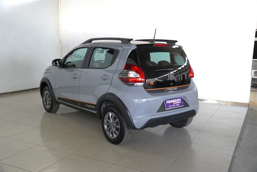 fiat mobi trekking 1.0 12v 2023/2023 - itamarati veiculos