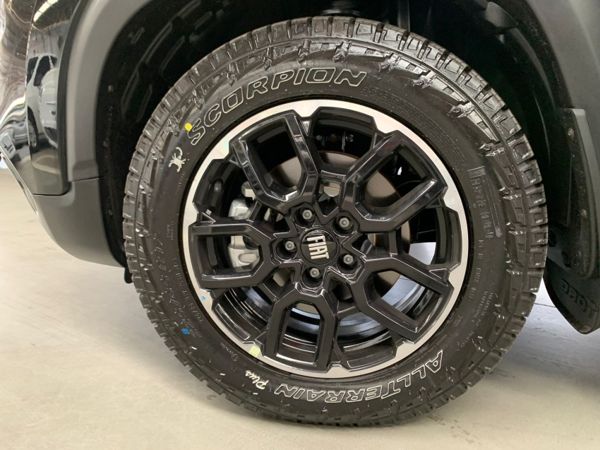 fiat toro 1.3 turbo 270 flex ultra at6 4p automatico 2025