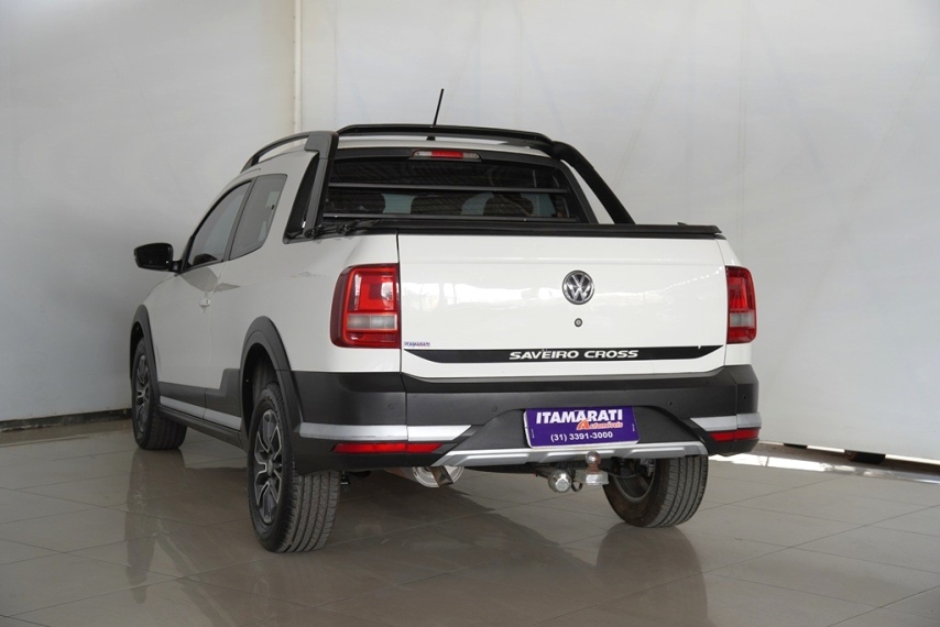 volkswagen saveiro cd cross 1.6 2017/2018 - itamarati veiculos