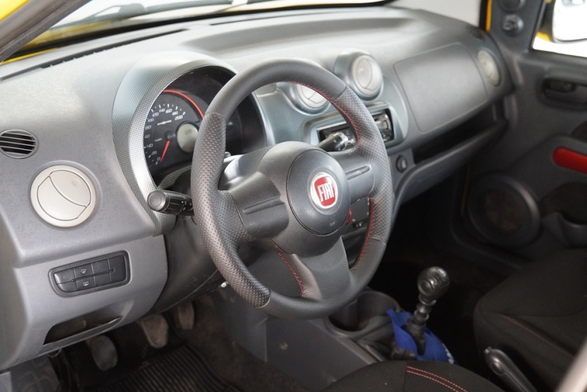 fiat uno sporting 1.4 8v 2011/2012 - itamarati veiculos