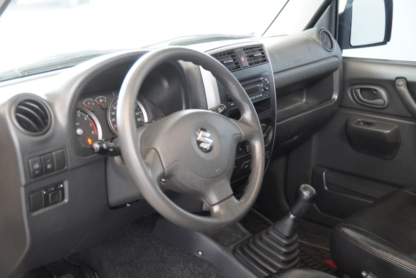 suzuki jimny 4 sun 1.3 16v 2014/2014 - itamarati veiculos