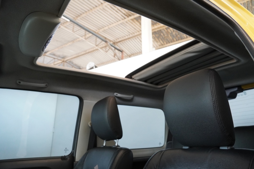 suzuki jimny 4 sun 1.3 16v 2014/2014 - itamarati veiculos