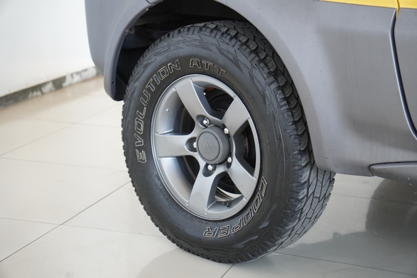 suzuki jimny 4 sun 1.3 16v 2014/2014 - itamarati veiculos