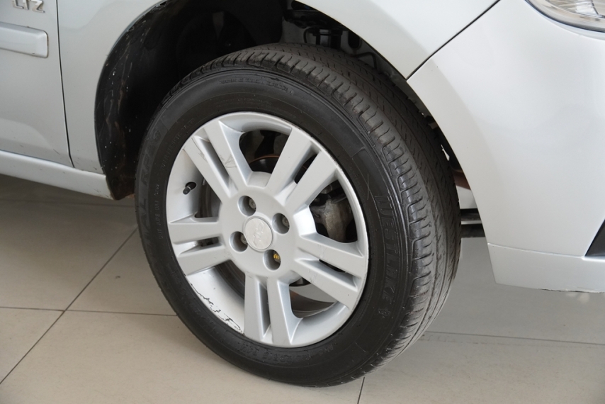 chevrolet agile ltz 1.4 8v 2010/2011 - itamarati veiculos