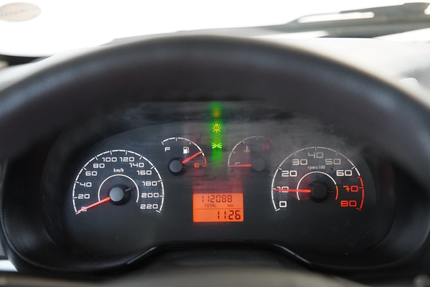 fiat punto attractive 1.4 8v 2011/2012 - itamarati veiculos