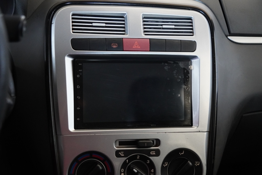 fiat punto attractive 1.4 8v 2011/2012 - itamarati veiculos