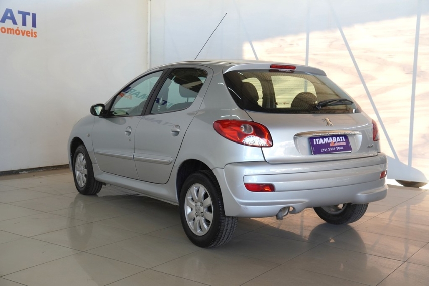 peugeot 207 hb xr 1.4 16v 2011/2012 - itamarati veiculos