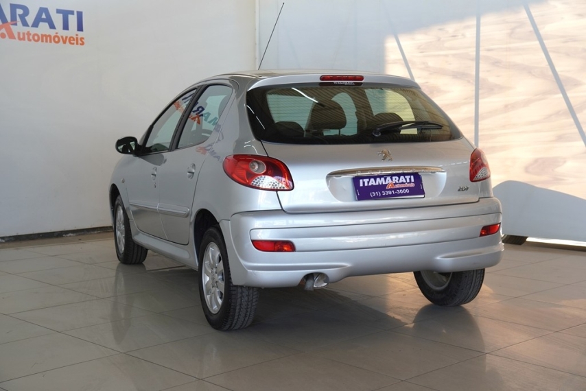 peugeot 207 hb xr 1.4 16v 2011/2012 - itamarati veiculos
