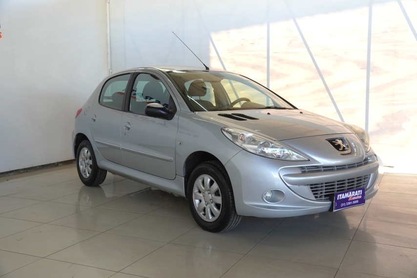 peugeot 207 hb xr 1.4 16v 2011/2012 - itamarati veiculos