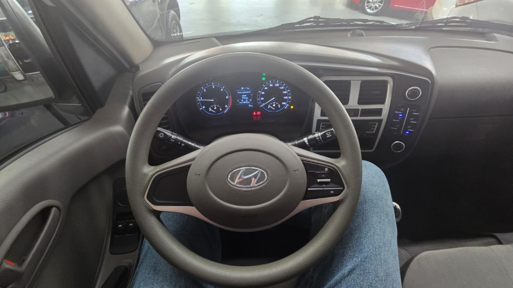 hyundai hr 4x4 2500 diesel 2p manual 20255