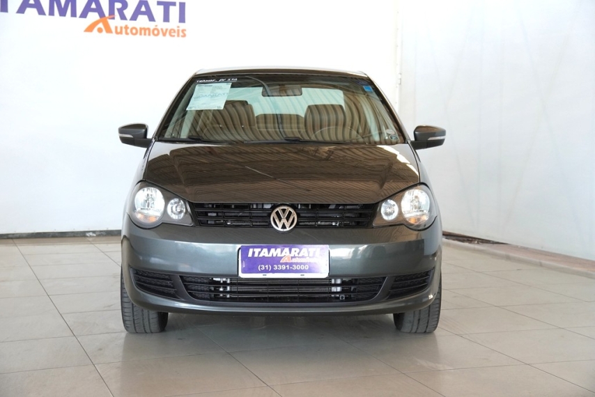 volkswagen polo sedan 1.6 8v 2014/2014 - itamarati veiculos