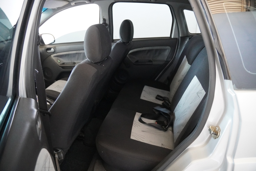 ford fiesta 1.6 8v 2008/2009 - itamarati veiculos16