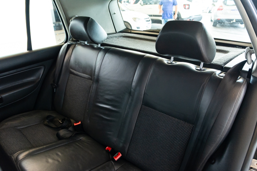 volkswagen golf sportline 1.6 8v 2011/2011 - itamarati veiculos18