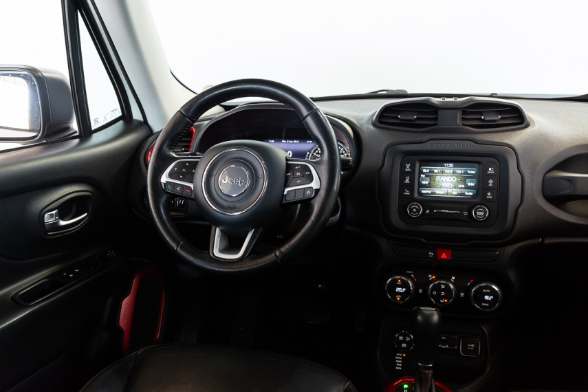 jeep renegade thawk 2.0 16v 2018/2018 - itamarati veiculos12