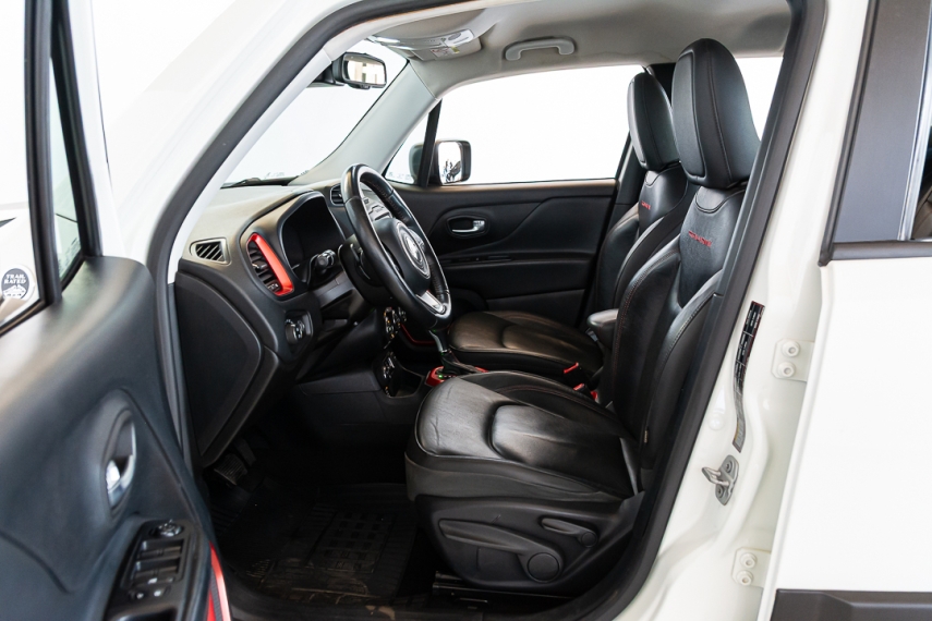 jeep renegade thawk 2.0 16v 2018/2018 - itamarati veiculos17