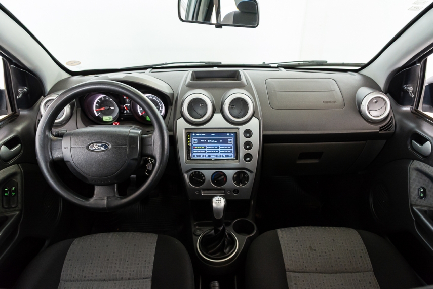 ford fiesta sedan 1.6 8v 2013/2014 - itamarati veiculos11