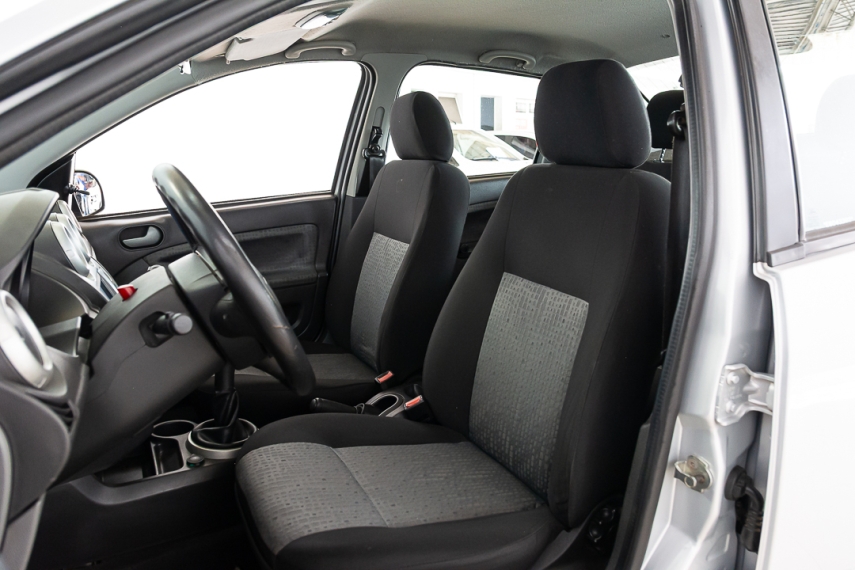 ford fiesta sedan 1.6 8v 2013/2014 - itamarati veiculos15