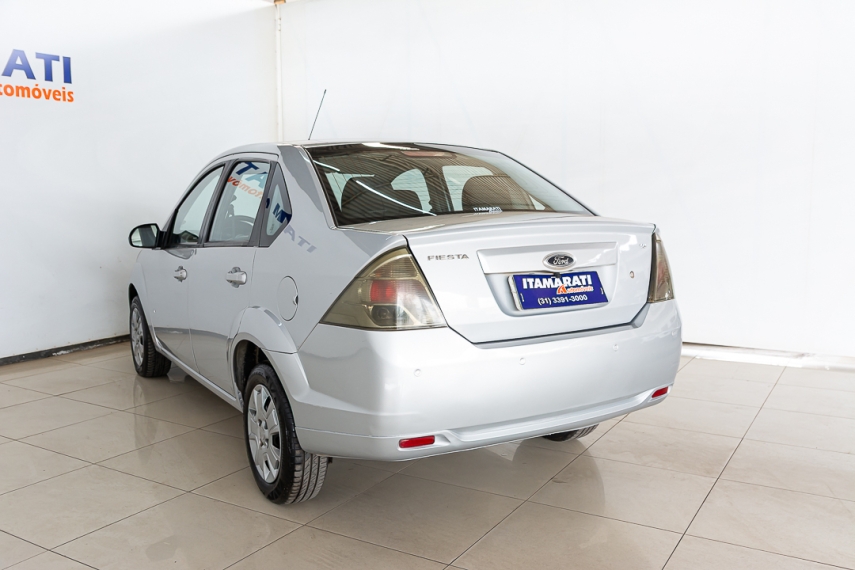 ford fiesta sedan 1.6 8v 2013/2014 - itamarati veiculos3