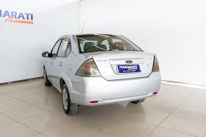 ford fiesta sedan 1.6 8v 2013/2014 - itamarati veiculos4