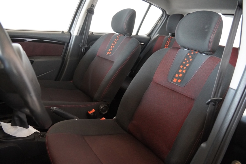 renault sandero stepway 1.6 8v 2014/2014 - itamarati veiculos14