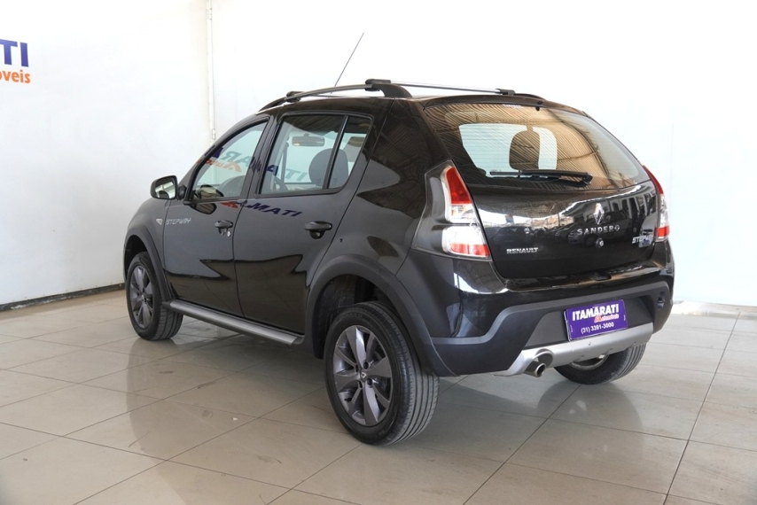 renault sandero stepway 1.6 8v 2014/2014 - itamarati veiculos4