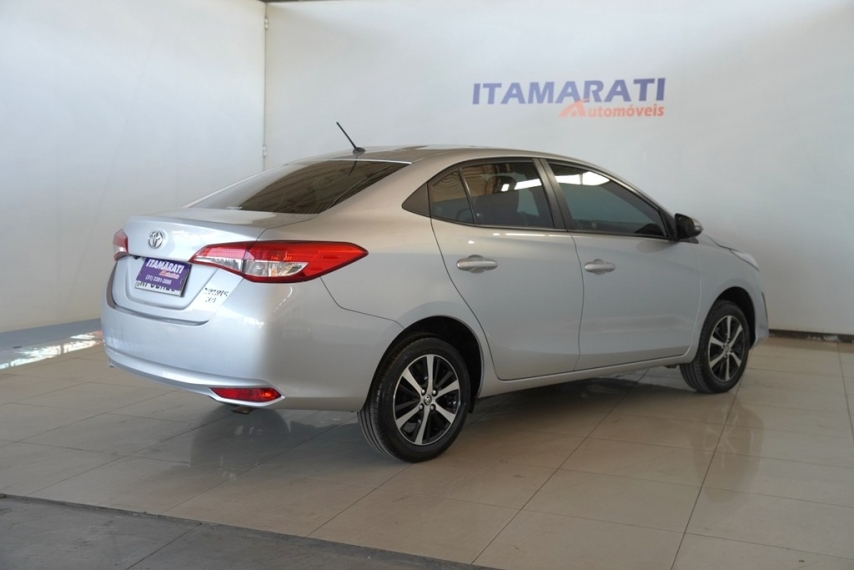 toyota yaris xs 1.5 16v 2020/2021 - itamarati veiculos7