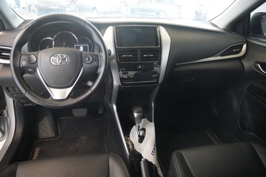 toyota yaris xs 1.5 16v 2020/2021 - itamarati veiculos13
