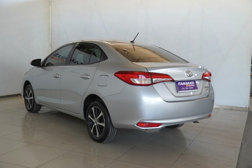 toyota yaris xs 1.5 16v 2020/2021 - itamarati veiculos3