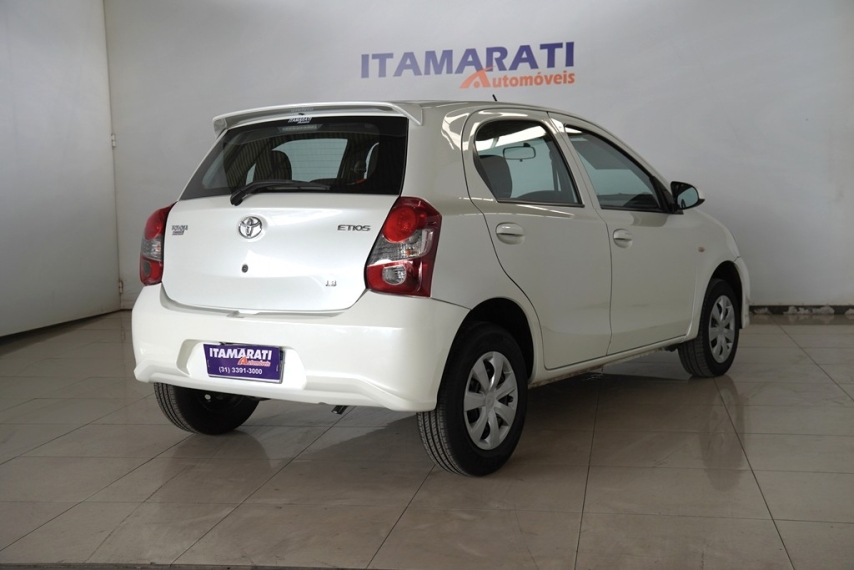 toyota etios hb x vsc mt 1.3 16v 2019/2020 - itamarati veiculos6
