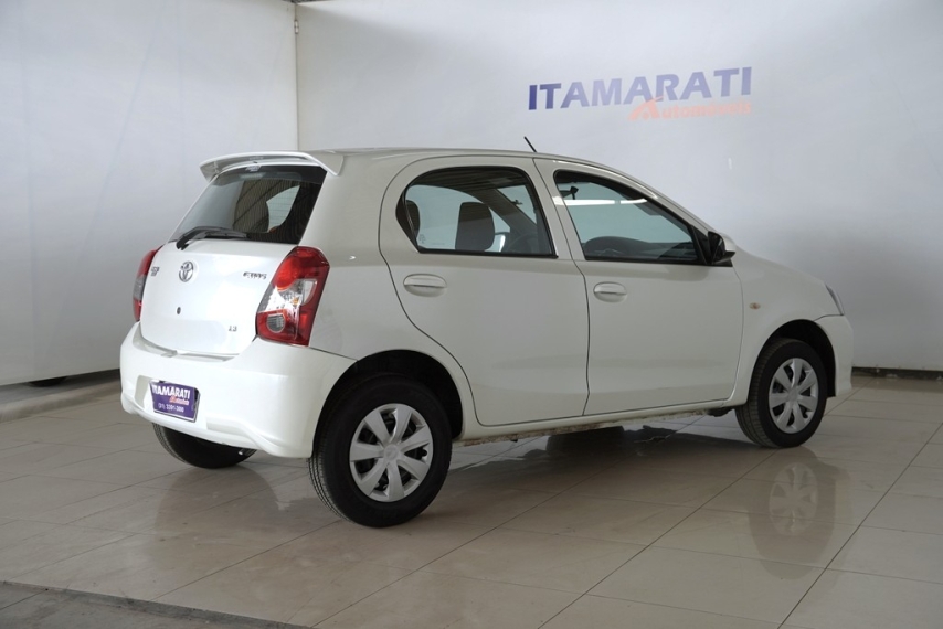 toyota etios hb x vsc mt 1.3 16v 2019/2020 - itamarati veiculos7