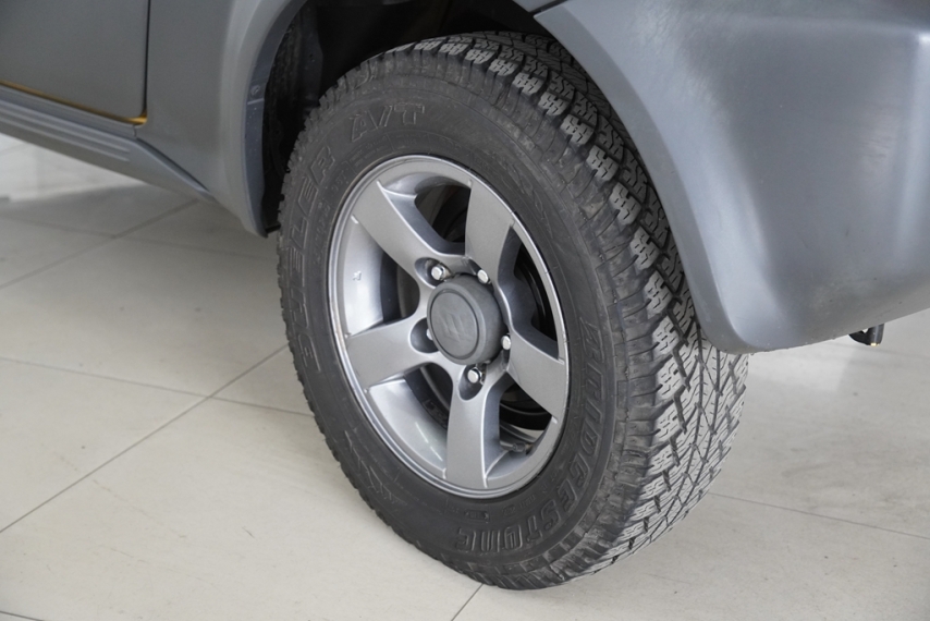 suzuki jimny 4 all 1.3 16v 2015/2016 - itamarati veiculos11