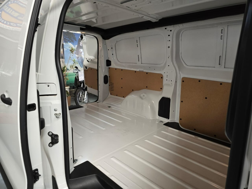 fiat scudo 2.2 turbo diesel cargo manual 5p 202512