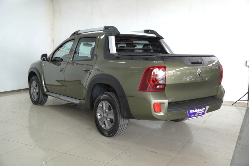 renault oroch dynamique 2.0 16v 2016/2017 - itamarati veiculos3