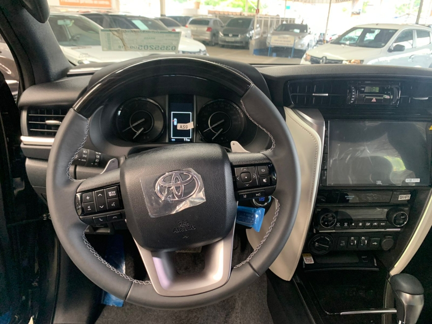 toyota hilux sw4 2.8 d-4d turbo diesel diamond 7l 4x4 automatico 5p 202610