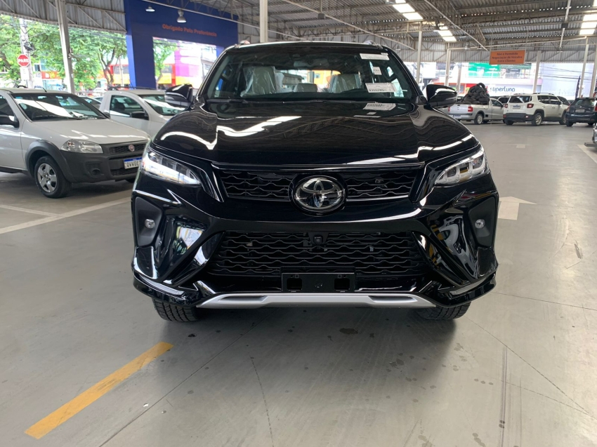 toyota hilux sw4 2.8 d-4d turbo diesel diamond 7l 4x4 automatico 5p 20261