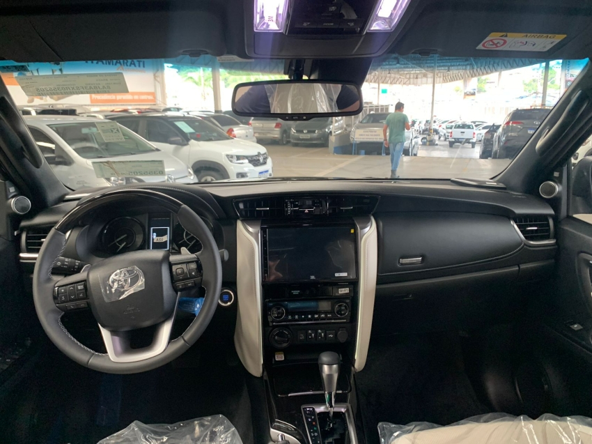 toyota hilux sw4 2.8 d-4d turbo diesel diamond 7l 4x4 automatico 5p 20268