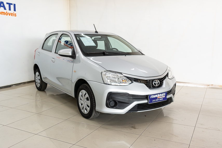 toyota etios hb x 1.3 16v 2017/2018 - itamarati veiculos8