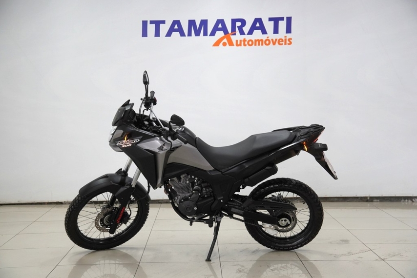 honda xre 300 sahara 2025/2025 - itamarati veiculos2
