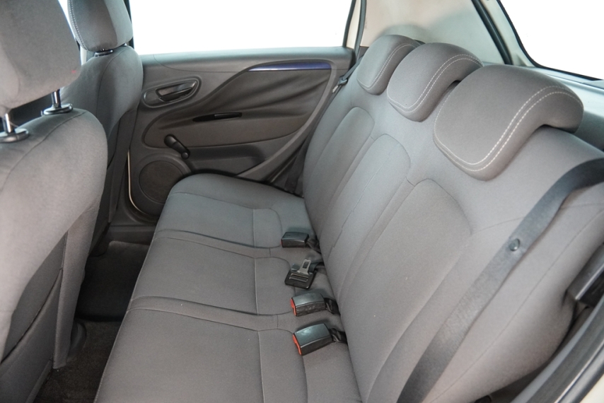 fiat punto attractive 1.4 8v 2013/2013 - itamarati veiculos17