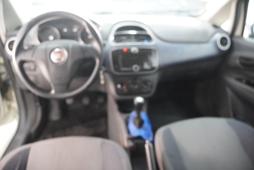 fiat punto attractive 1.4 8v 2013/2013 - itamarati veiculos12