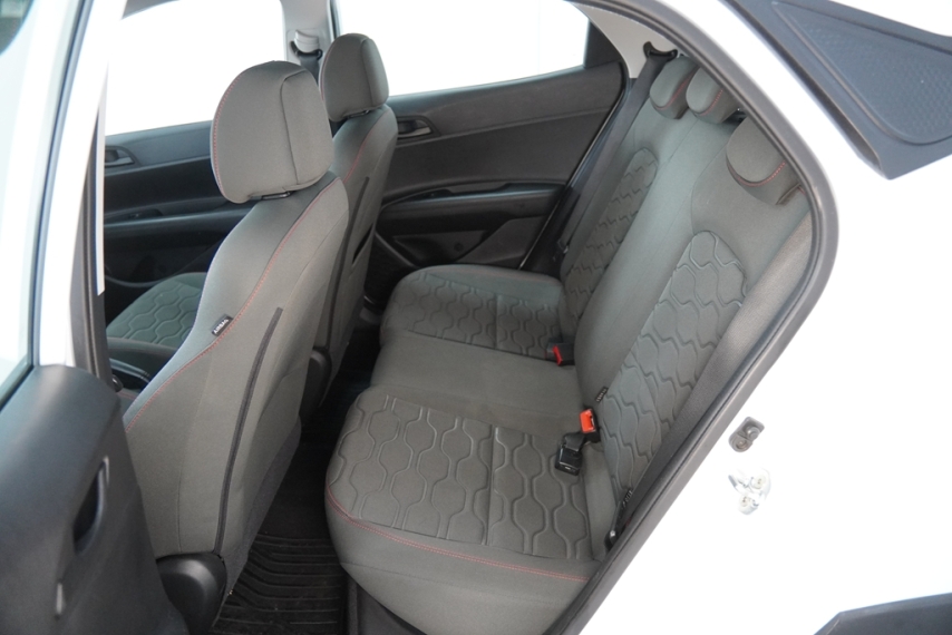 hyundai hb20 x vision 1.6 16v - itamarati veiculos16