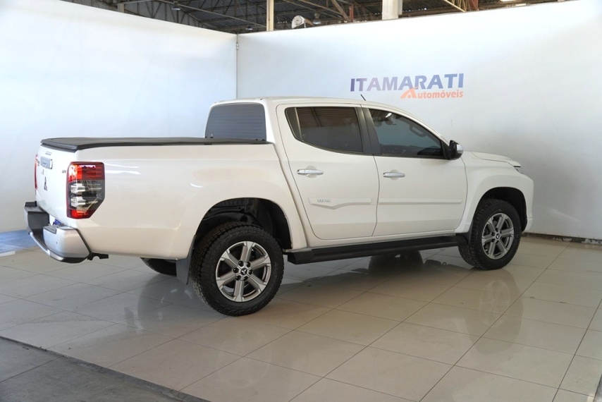 mitsubishi triton sport 2.4 16v 2021/2022 - itamarati veiculos7