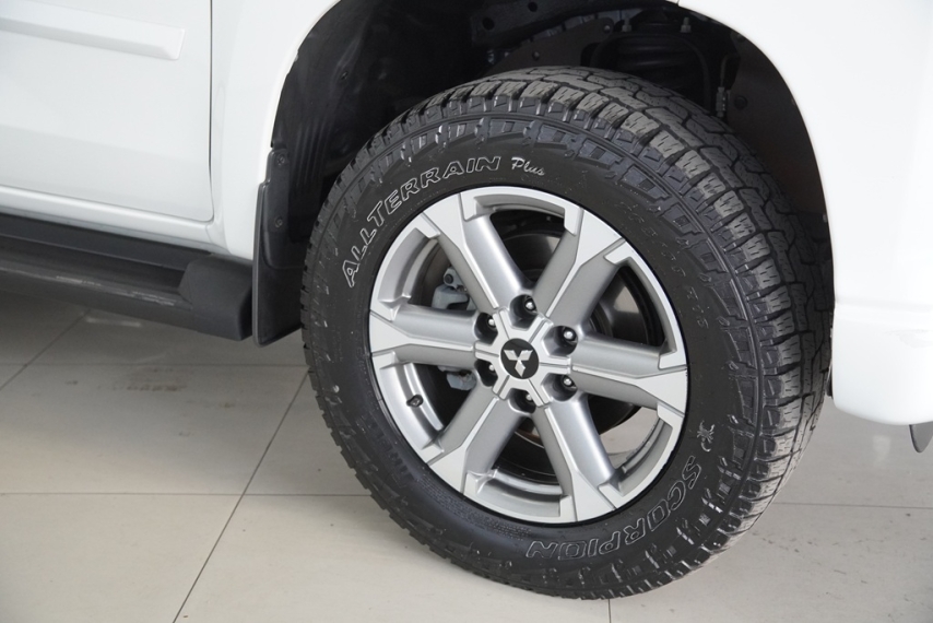 mitsubishi triton sport 2.4 16v 2021/2022 - itamarati veiculos10