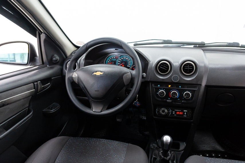 chevrolet celta lt 1.0 2014/2014 - itamarati veiculos12