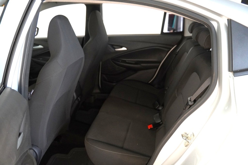 chevrolet onix plus ltz 1.0 2022/2023 - itamarati veiculos15
