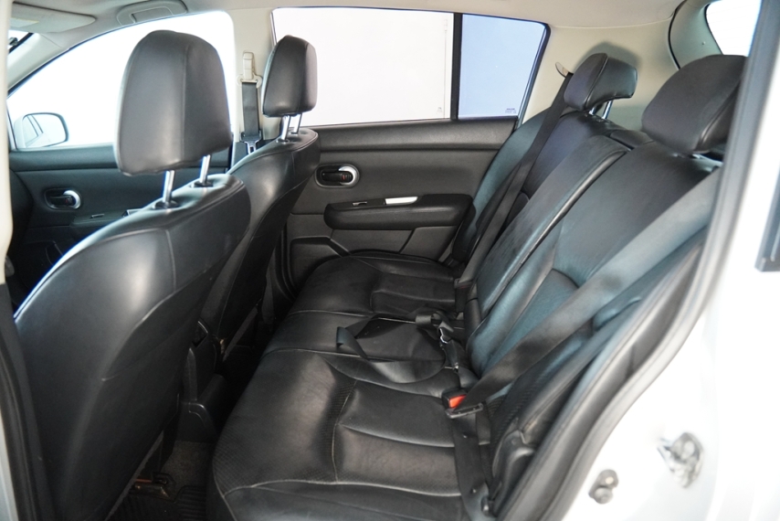 nissan tiida sl 1.8 16v 2012/2013 - itamarati17