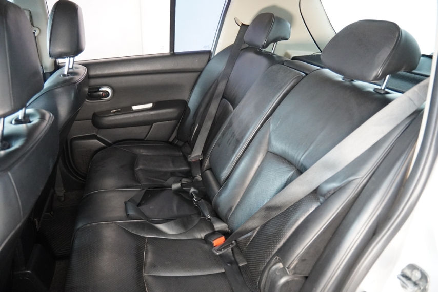 nissan tiida sl 1.8 16v 2012/2013 - itamarati18